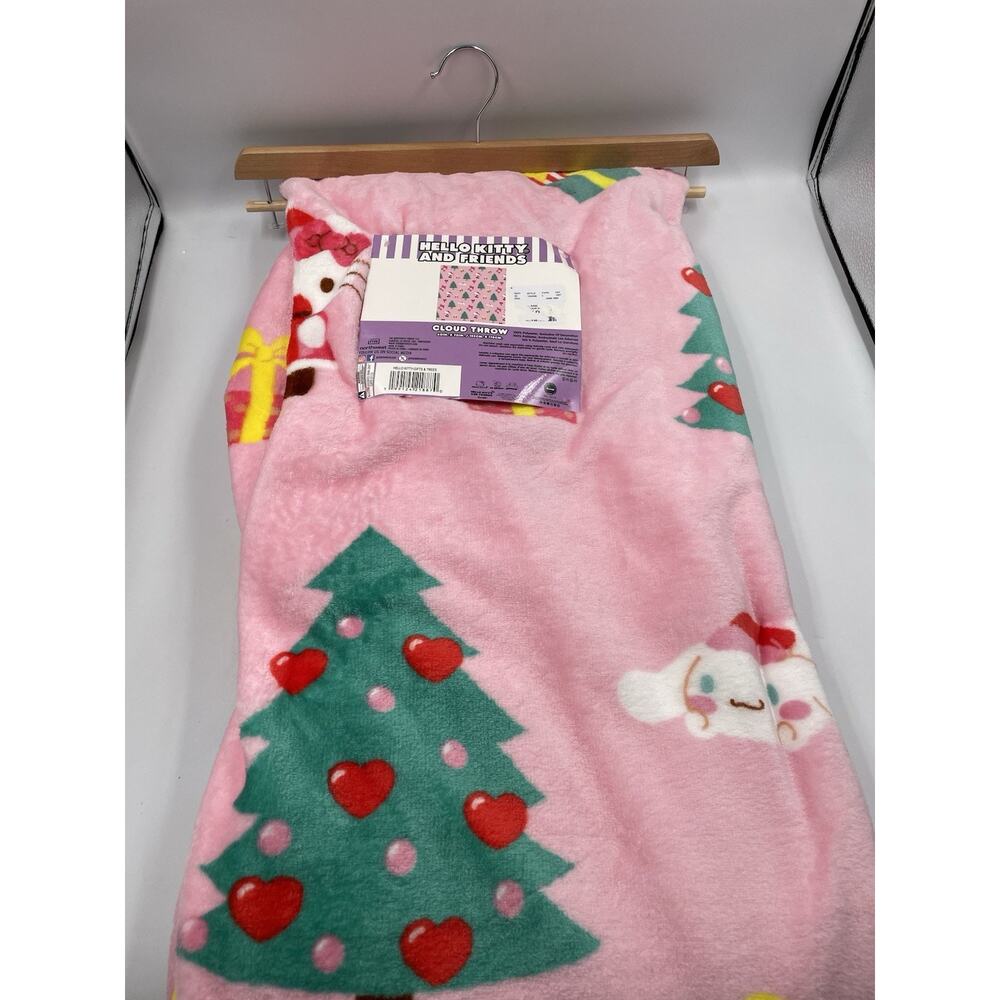 Hello Kitty Cinnamoroll My Melody Pink Christmas Throw Blanket 60x70 Pink NWT!